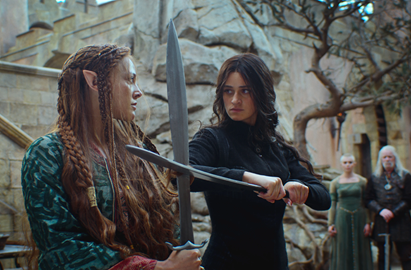 Francesca Findabair et Yennefer de Vengerberg dans la série The Witcher